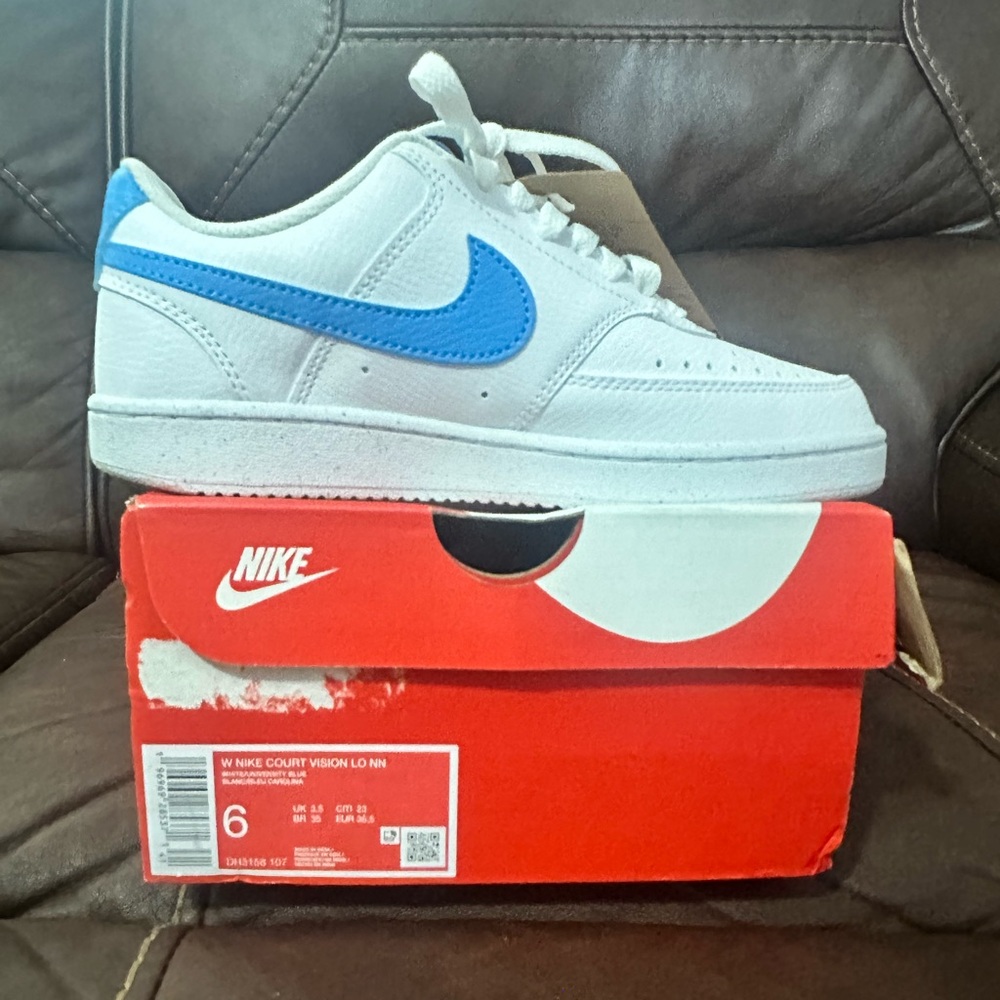 Nike court Borough